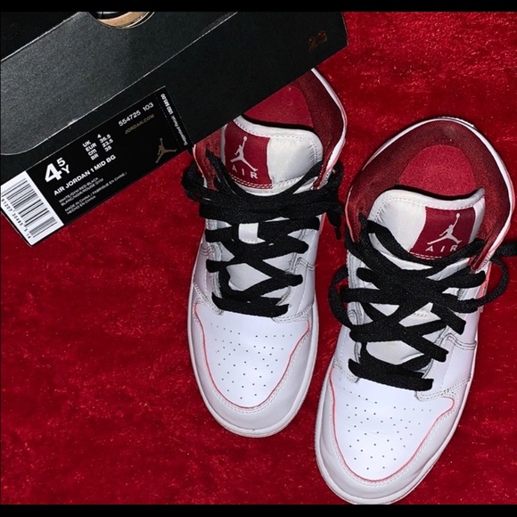 Bundle - Picture 2 of 2